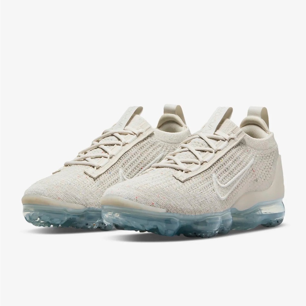 COPY - Nike Vapormax Flyknit women’s new platinum white